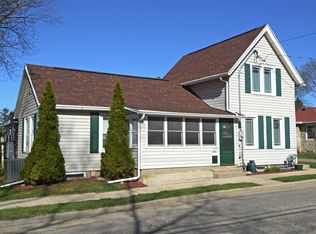 127 N Dewey Ave, Jefferson, WI 53549