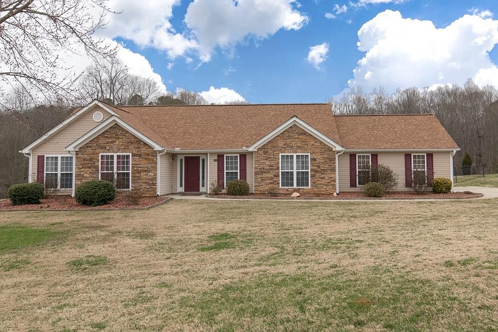 1729 Wyntercreek Ln, Hoschton, GA 30548 Zillow