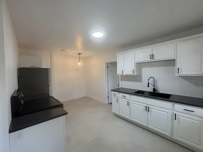 1008 W Hays St #1006-1 — Photo 4