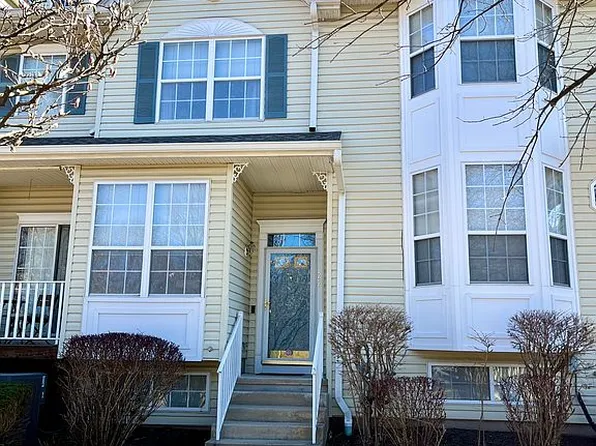 22 Stratton Ct, Flemington, NJ 08822