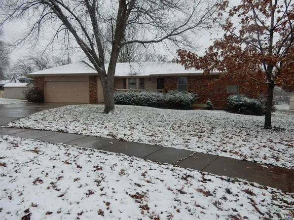 2810 SW Gainsboro Cir #4, Topeka, KS 66614