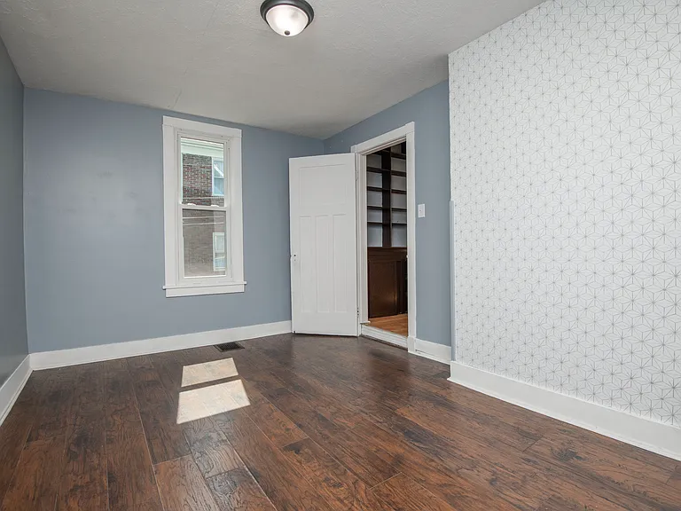 117 E Glenwood Ave #1 — Photo 17