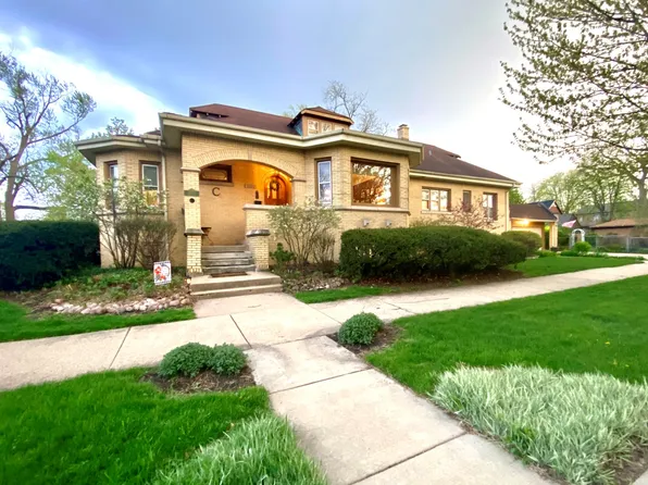 10100 S Seeley Ave, Chicago, IL 60643