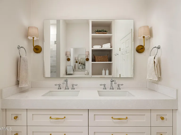 8270 N Hayden Rd #2011 — Photo 11