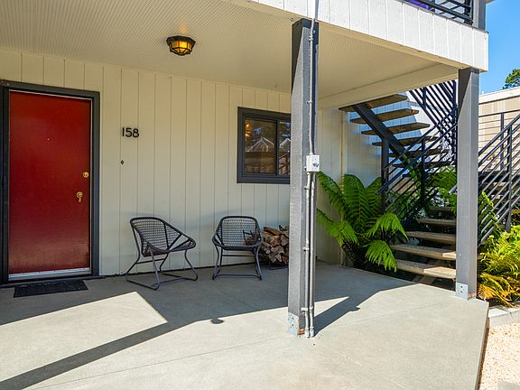 3rd image of 158 Buchanan Ct #158