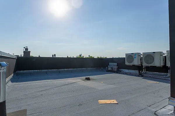 Rented by Evergreen Apartments BK | media 20
