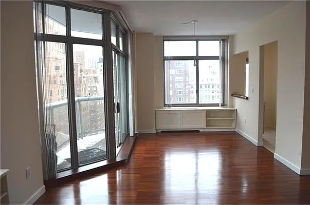 Rented by Peter Ashe | media 15