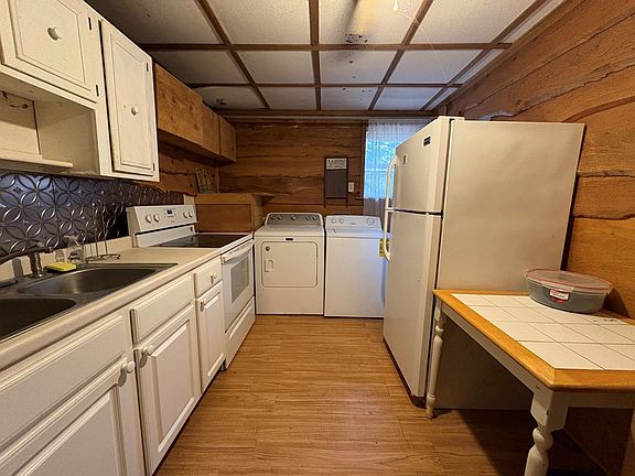 5th image of 559 Blue Mist Mountain Rd