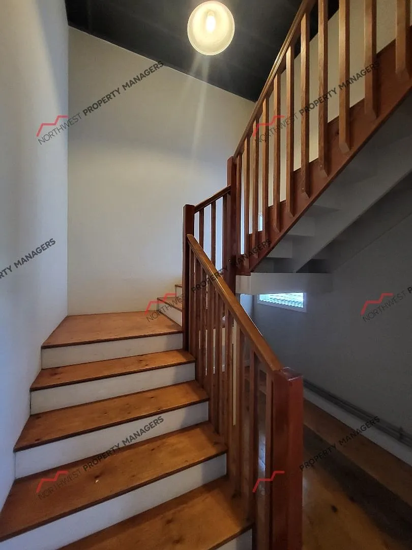r262a — Photo 2