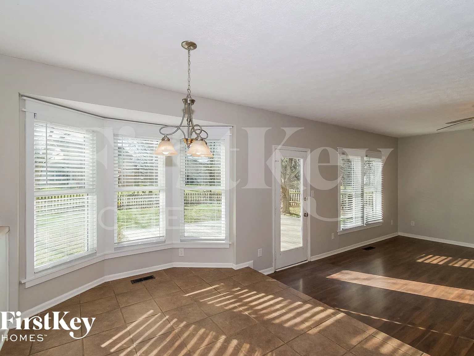 4 bed, 2.5 bath, 2068 sqft, $2,790 — Photo 3