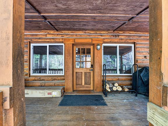 3rd image of 1539 Wheats Valley Rd