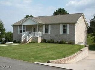 321 Navaho Dr, Seymour, TN 37865