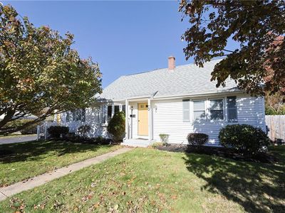 3 Grant St, Warwick, RI, 02886