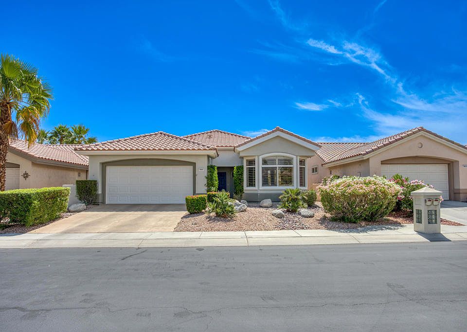 1st image of 78925 Champagne Ln