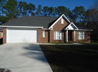 2557 Woods View Dr, Marianna, FL 32446