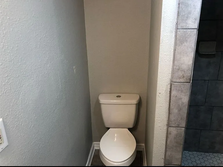 620 Riverside Dr — Photo 19