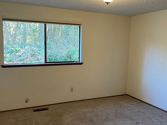5th image of 3220 Mayfair Dr SW #B