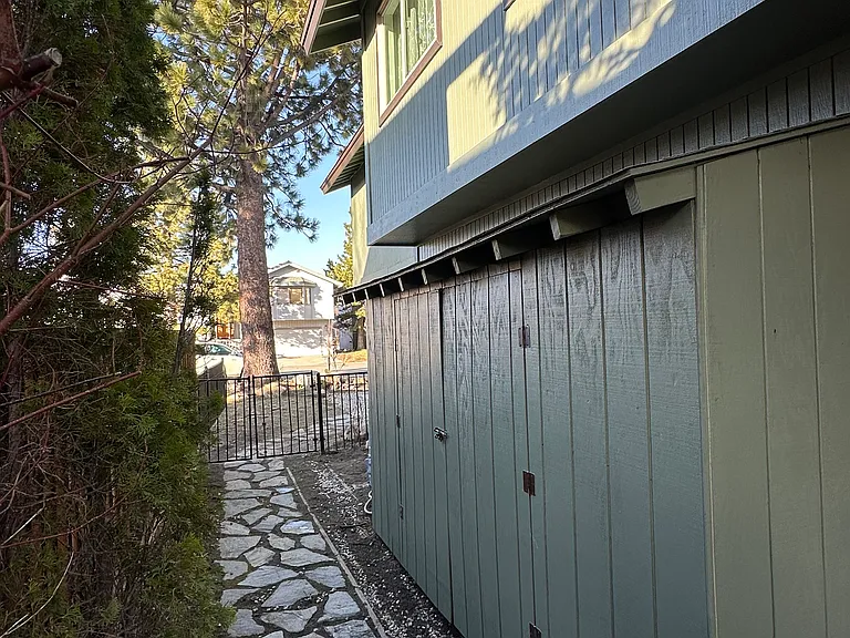 460 Lido Dr — Photo 29
