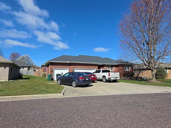 4th image of 208 Miller Way