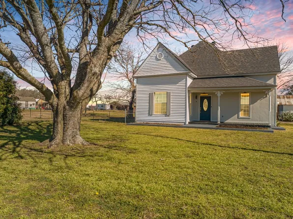 120 Stevens St, Itasca, TX 76055