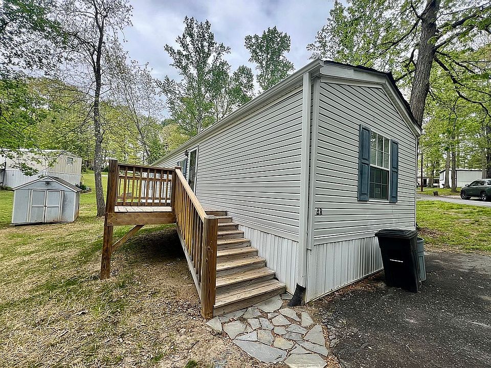 1st image of 48 McCastle Ln