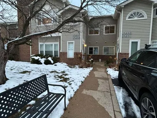 10925 Vauxhall Dr, Saint Louis, MO 63146