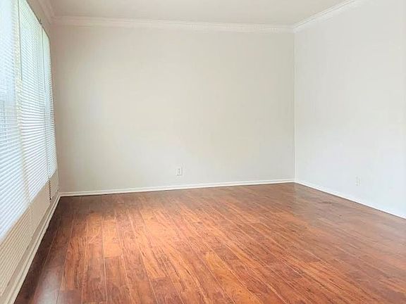 5th image of 3308 Castle Heights Ave APT 6