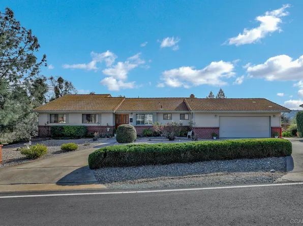 2570 Gold Run Ct, Valley Springs, CA 95252
