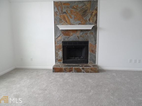 4th image of 62 Ivy Trace Blvd