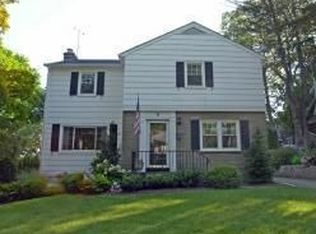 8 Sunset Ter, Maplewood, NJ 07040