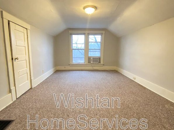 209 Chandler Blvd #C, Macomb, IL 61455