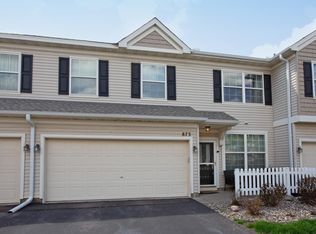 873 Braunworth Ct, Chaska, MN 55318