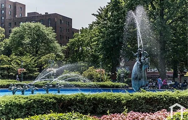 2 bed, $3,150 — Photo 2