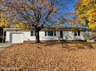 66 Columbus Ave, Waterford, NY 12188