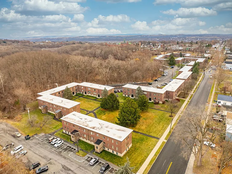 Tivoli Park Apartments — Photo 48