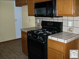 5th image of 2701 Gramercy Ave APT 6