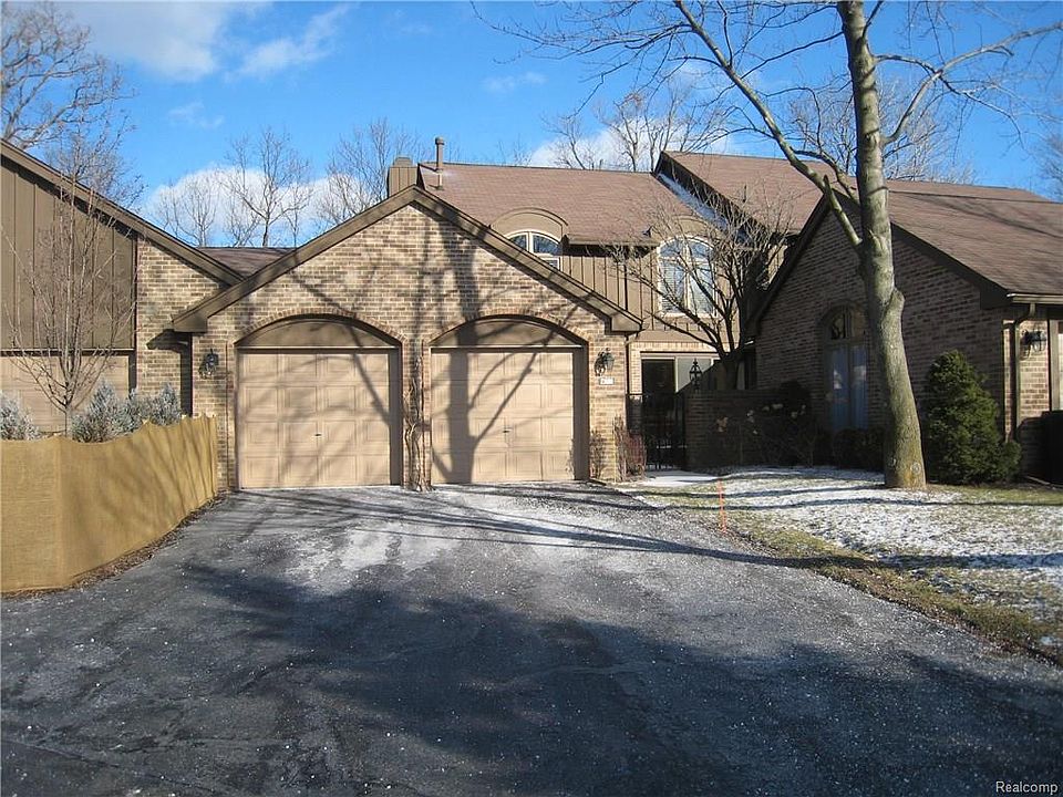 1st image of 23680 Overlook Cir #1