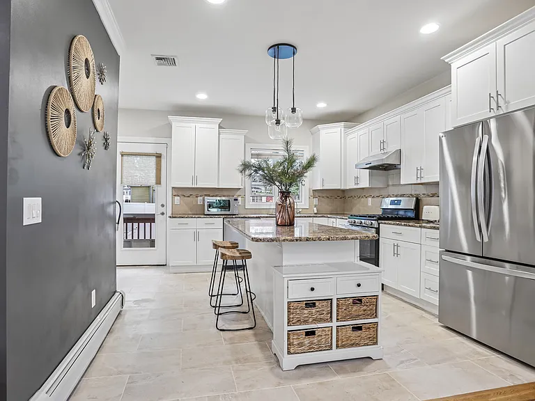 174 Fort Lee Rd #B — Photo 6