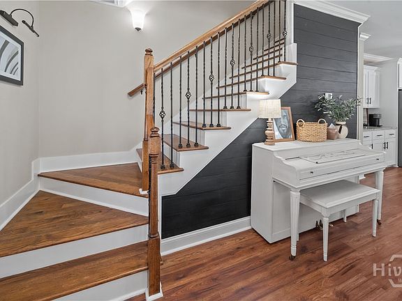 4th image of 245 Wicklow Drive