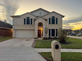 7435 Superior Dr, Baytown, TX 77521