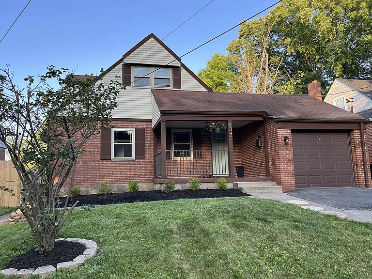 8380 Wicklow Ave — Photo 1