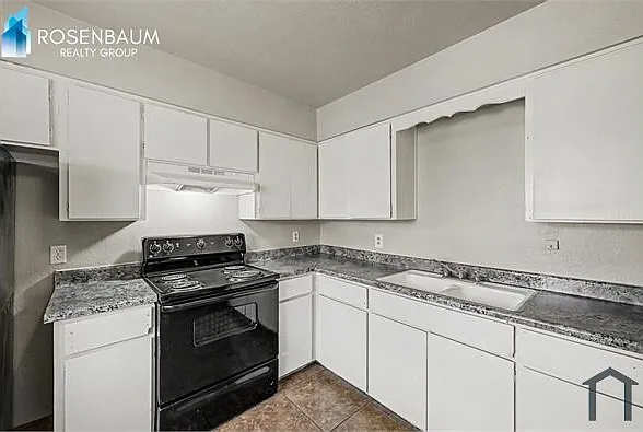 1746 E 6th Ave — Photo 13