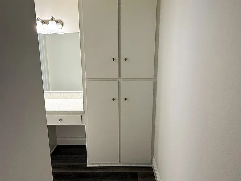 840 Main St #12 — Photo 4