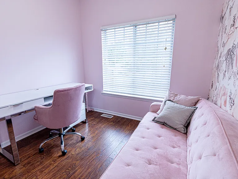 1422 Crimson Way — Photo 10