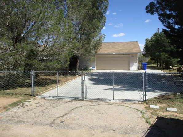15481 Ramona Ave, Apple Valley, CA 92307