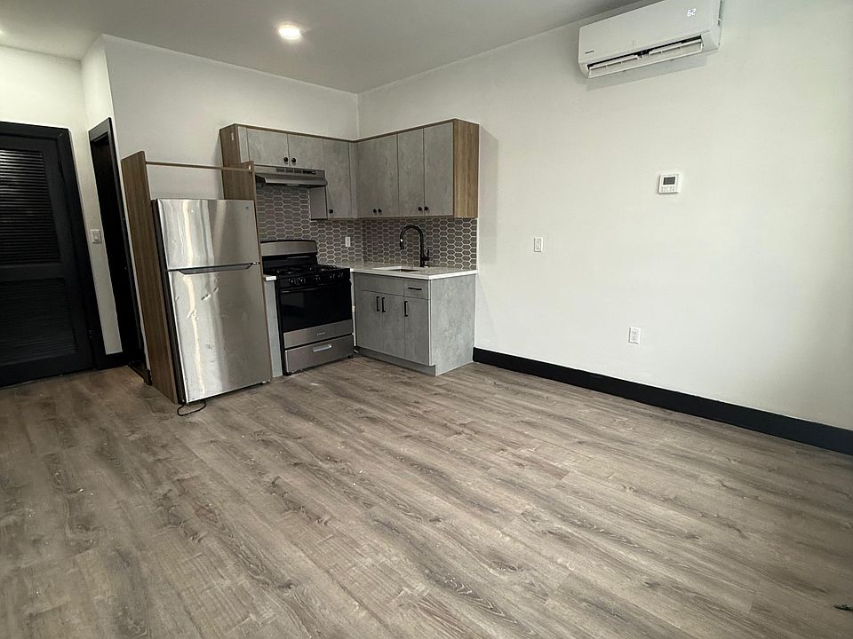 2nd image of 11 Thomas St #1C1