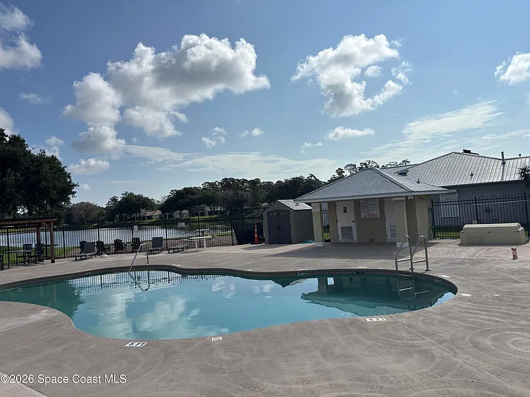 1776 Vista Lake Cir — Photo 24