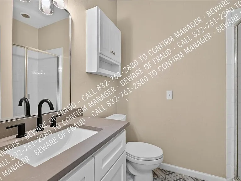 11472 Blackhawk Dr — Photo 16