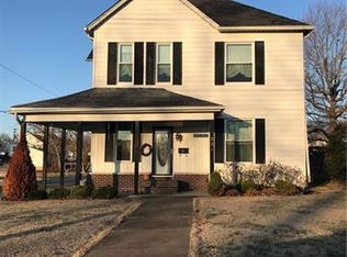 221 N Vine St, Sparta, IL 62286