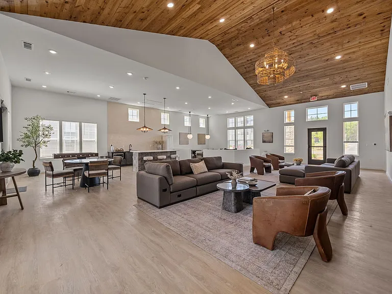 Midland Pointe at Lake Norman — Photo 14